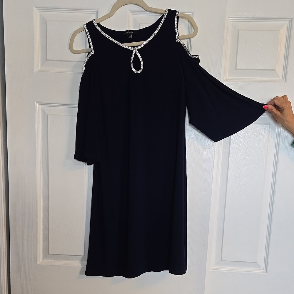 Elegant Black Cold Shoulder Dress
